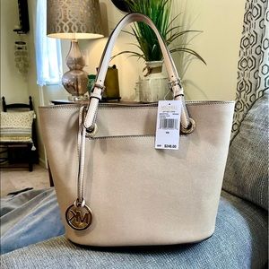 RARE Michael Kors Jet Set Item Medium Leather Tote Bag in Taupe